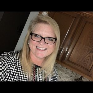 Meet your Posher, Sandy